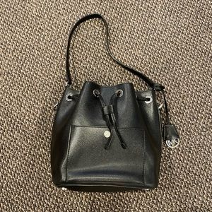Michael Kors Bucket Bag